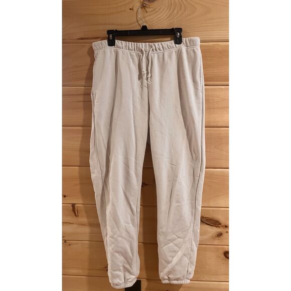 Matching Lounge Set - Picture 5 of 8